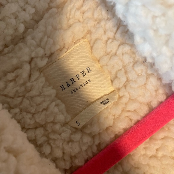 Sherpa Cream Women’s Vest Harper Heritage Size S - Picture 2 of 3